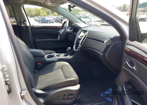 2016 Cadillac Srx Luxury Collection z USA, uszkodzony, nr VIN 3GYFNEE32GS572907